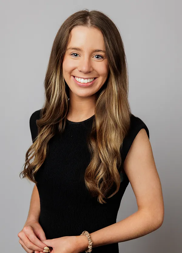 Gabrielle Folliard Headshots